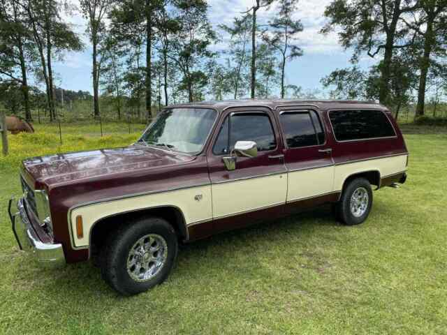 Chevrolet Suburban 1978 image number 0