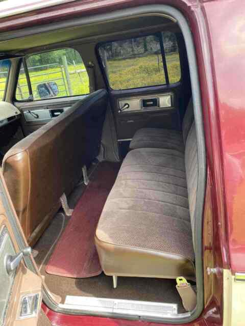 Chevrolet Suburban 1978 image number 21