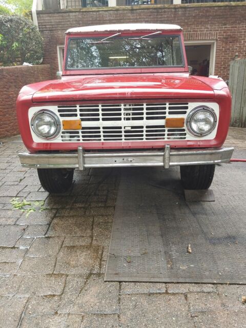 Ford Bronco 1973 image number 18