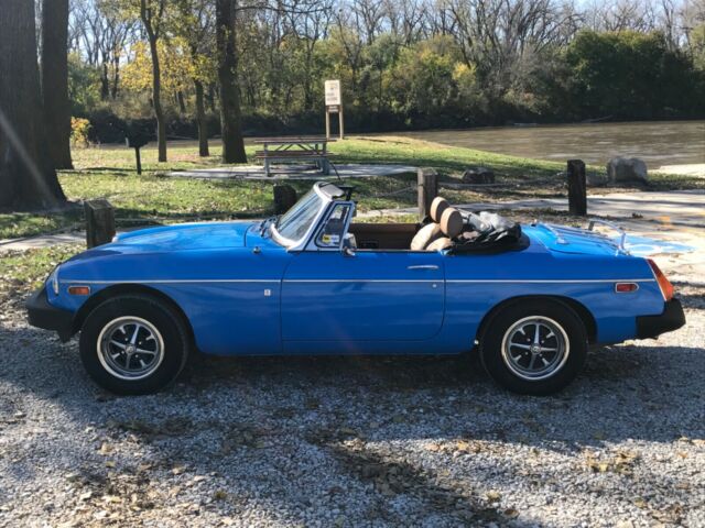 MG MGB 1979 image number 1