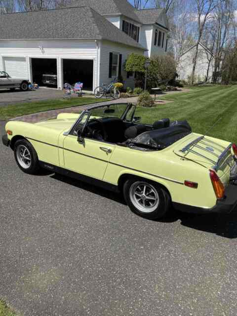 MG Midget 1977 image number 1