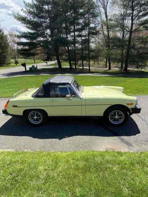 MG Midget 1977 image number 17