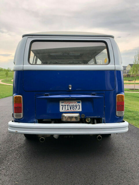 Volkswagen Bus/Vanagon 1974 image number 28