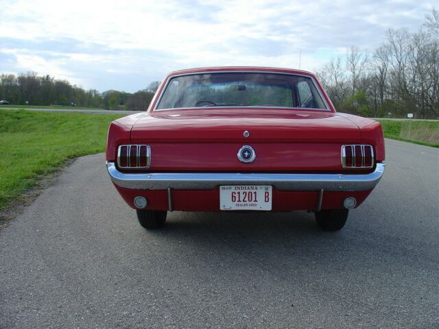 Ford Mustang 1965 image number 2