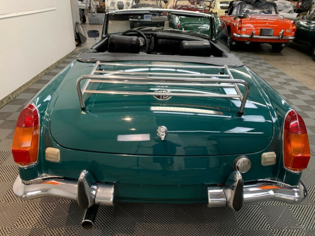 MG MGB 1970 image number 6