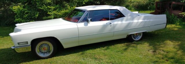 Cadillac DeVille 1968 image number 0