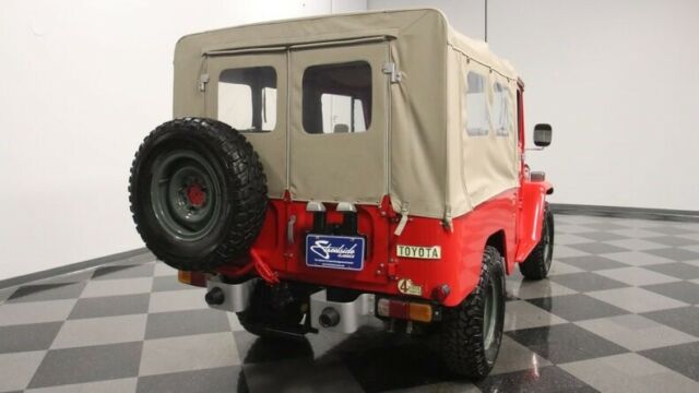 Toyota Land Cruiser 1979 image number 37