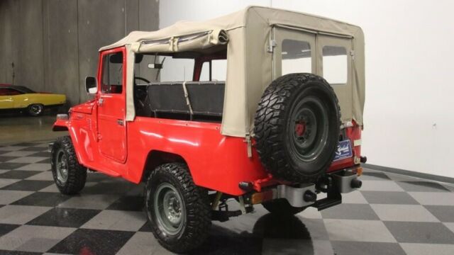 Toyota Land Cruiser 1979 image number 9