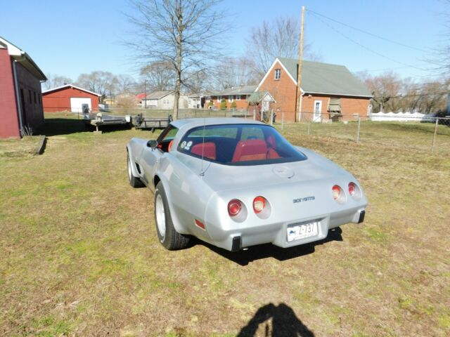 Chevrolet Corvette 1979 image number 27