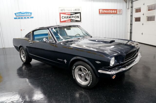 Ford Mustang 1966 image number 19