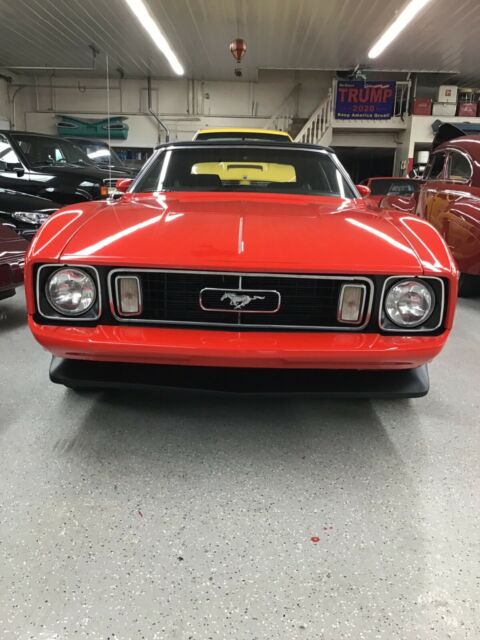 Ford Mustang 1973 image number 32