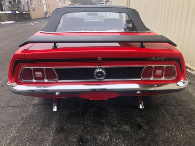 Ford Mustang 1973 image number 4