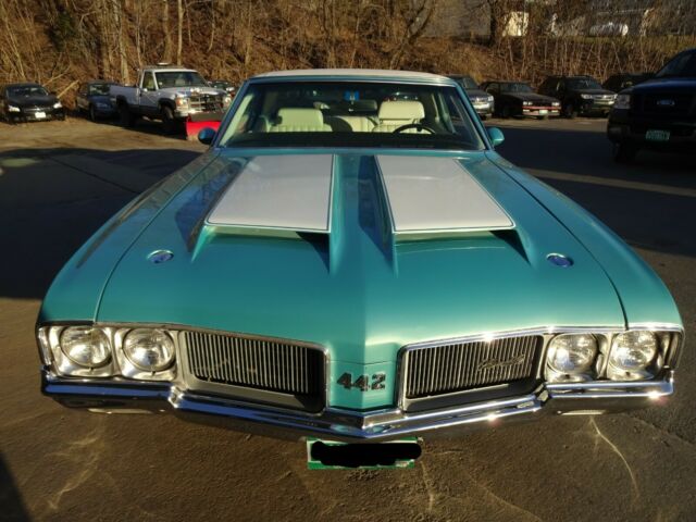 Oldsmobile 442 1970 image number 0