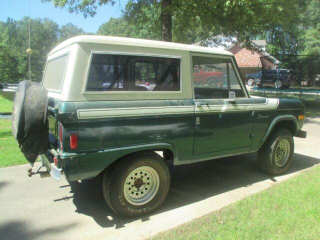 Ford Bronco 1977 image number 28