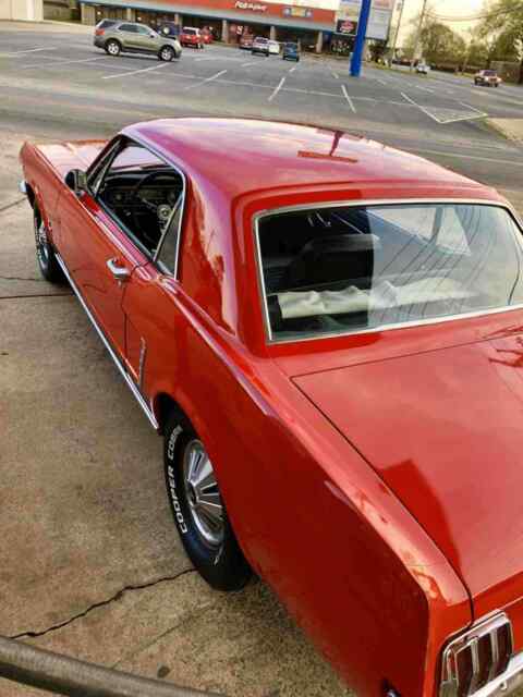 Ford Mustang 1965 image number 2