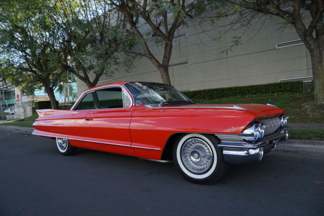 Cadillac DeVille 1961 image number 30