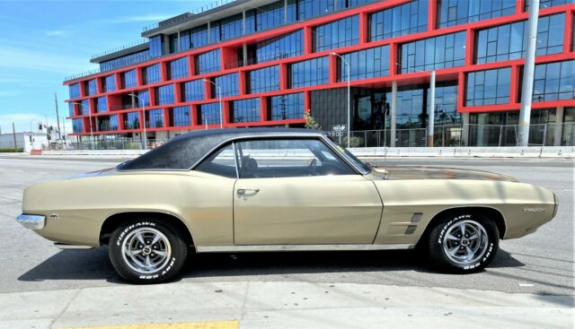 Pontiac Firebird 1969 image number 1