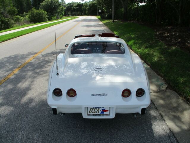 Chevrolet Corvette 1977 image number 37