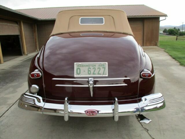 Ford Supper Deluxe Convertible 1946 image number 5