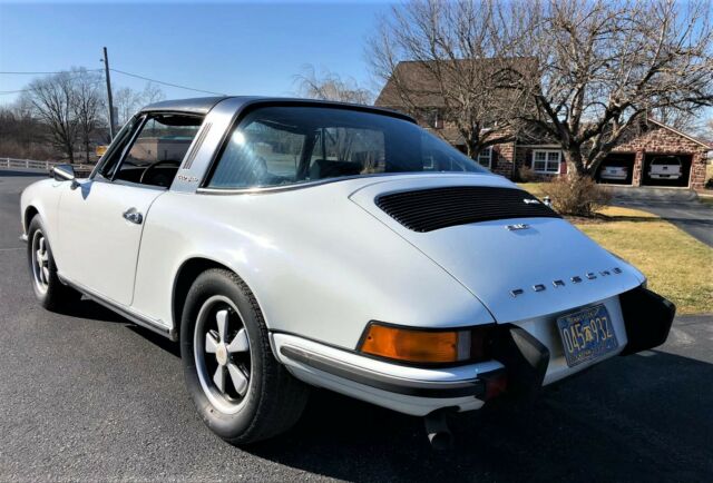 Porsche 911 1973 image number 44