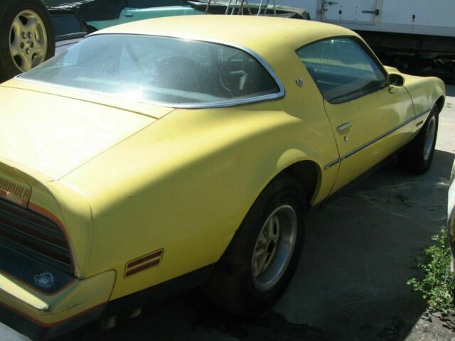 Pontiac Firebird 1976 image number 29