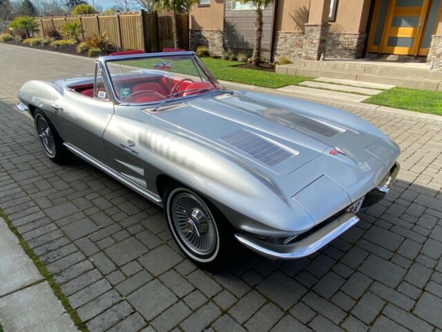 Chevrolet Corvette 1963 image number 27