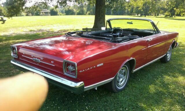 Ford Galaxie 1966 image number 27