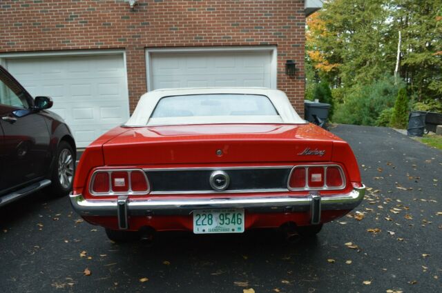 Ford Mustang 1973 image number 10