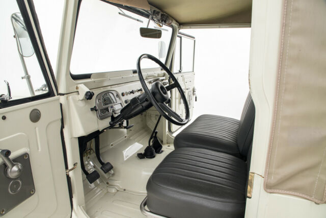 Toyota FJ 1973 image number 4