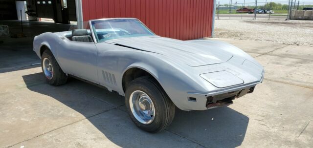 Chevrolet Corvette 1969 image number 10