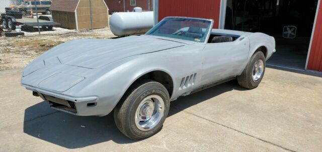 Chevrolet Corvette 1969 image number 21