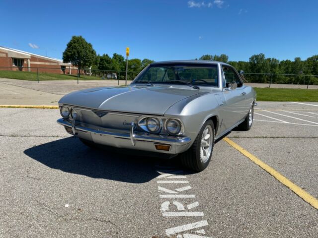 Chevrolet Corvair 1967 image number 31