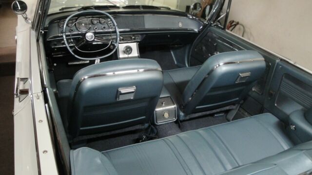 Chrysler 300 Series 1964 image number 17