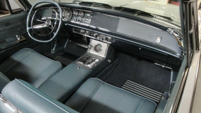 Chrysler 300 Series 1964 image number 21