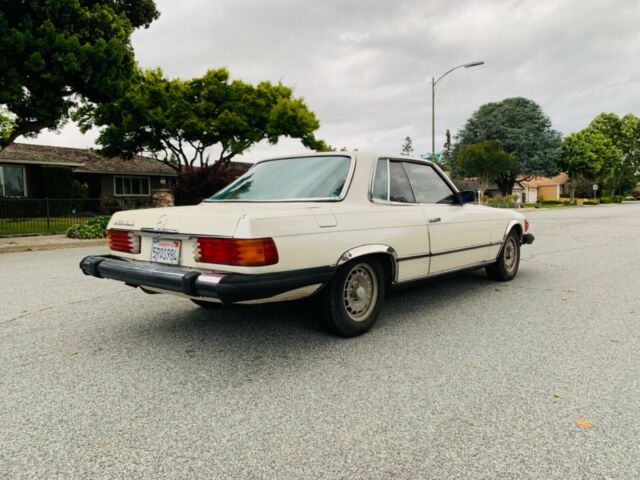 Mercedes-Benz SL-Class 1978 image number 24