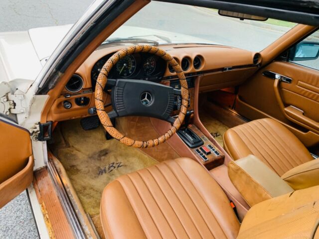 Mercedes-Benz SL-Class 1978 image number 31