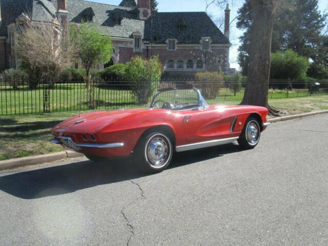 Chevrolet Corvette 1962 image number 14