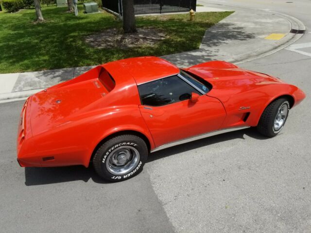 Chevrolet Corvette 1975 image number 21