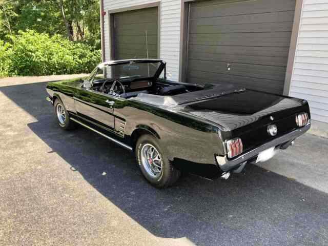 Ford Mustang 1966 image number 12