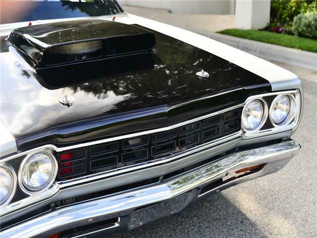 Plymouth Roadrunner J Code Hemi 1968 image number 3