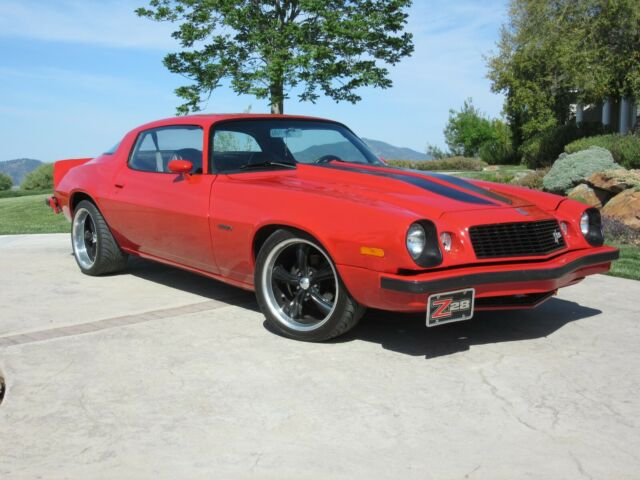 Chevrolet Camaro 1975 image number 11