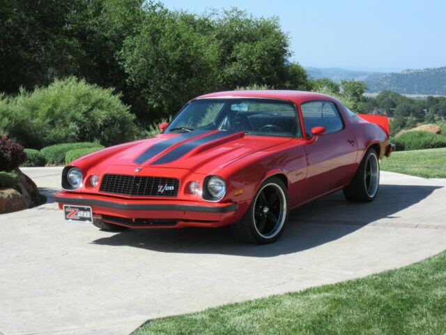 Chevrolet Camaro 1975 image number 9