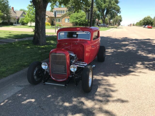 Ford Model B 1932 image number 18