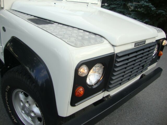 Land Rover Defender 1969 image number 29