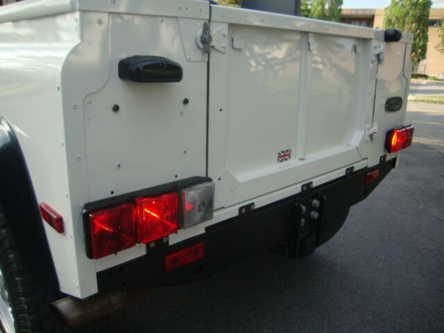 Land Rover Defender 1969 image number 38