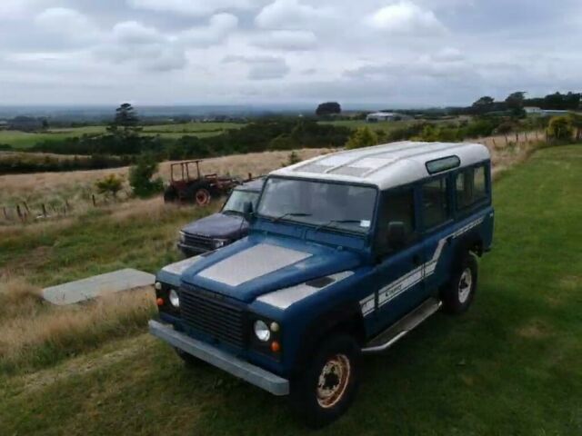 Land Rover Defender 1979 image number 13