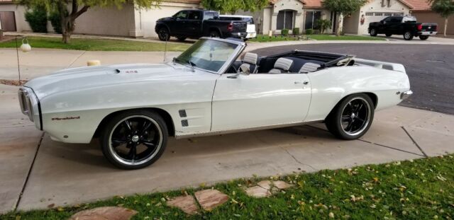 Pontiac Firebird 1969 image number 18