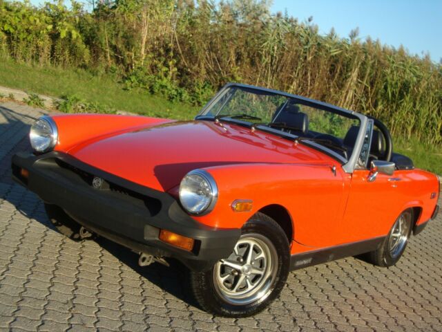 MG Midget 1979 image number 2