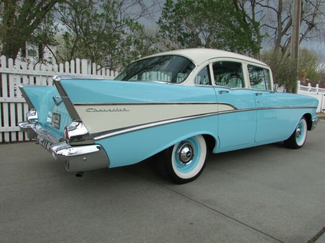 Chevrolet Bel Air/150/210 1957 image number 11