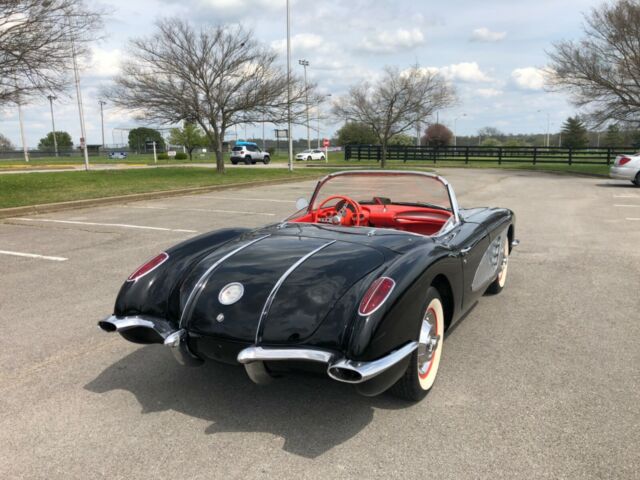 Chevrolet Corvette 1958 image number 23